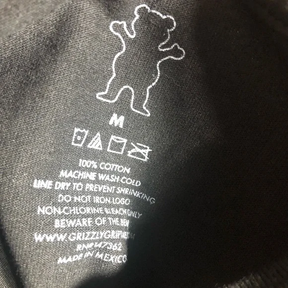 NWOT Grizzly Grindr Black Tee - Size M - Picture 3 of 3